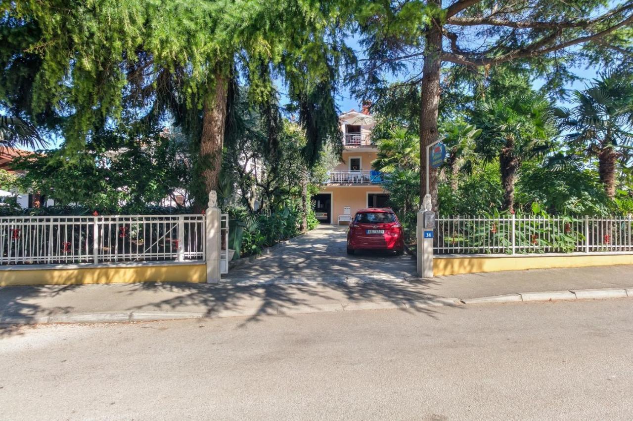Gino House With Apartments ซาวูดริยา ภายนอก รูปภาพ